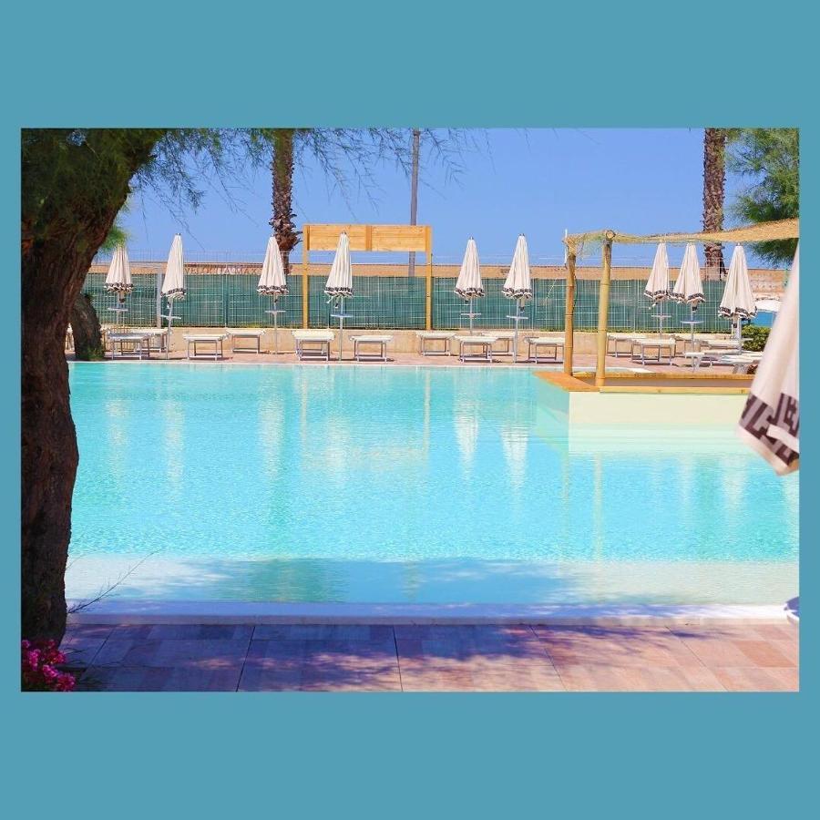 Lianna Beach Resort Marina Di Montenero Eksteriør billede